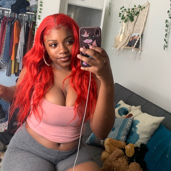 Meet your Posher, Ajanae - Picture 1 of 1